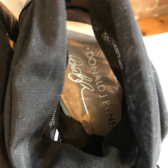 Donald J. Pliner …. Black patent high heels - Picture 15 of 16